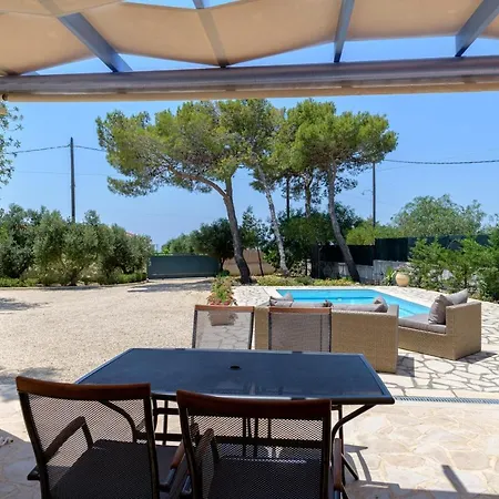 Ponderosa Kefalonia