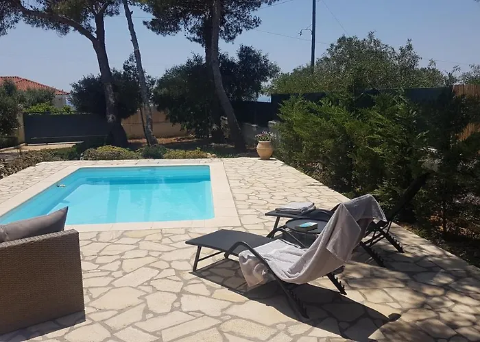 Ponderosa Kefalonia * Lixouri