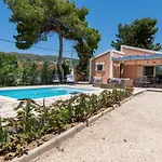 Ponderosa Kefalonia Lixouri