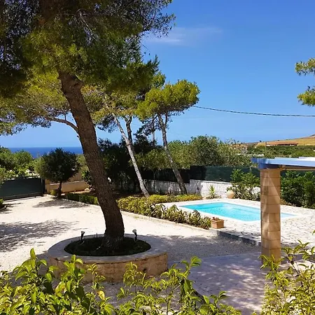 Ponderosa Kefalonia 别墅