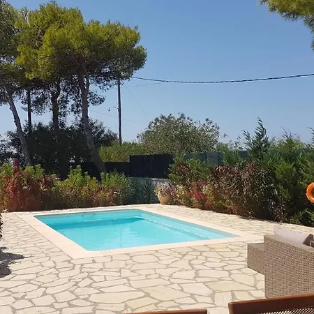 Ponderosa Kefalonia 别墅