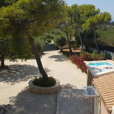 Ponderosa Kefalonia Villa Lixouri